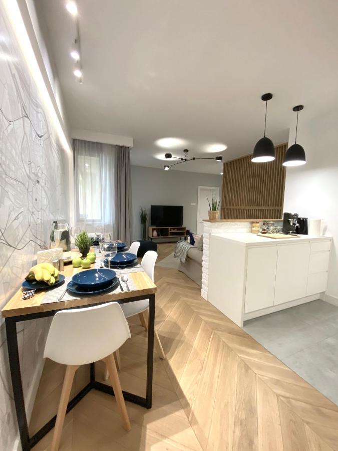 Mycherry - Old Town Apartment - Wiezienna 21C Wrocław Eksteriør billede